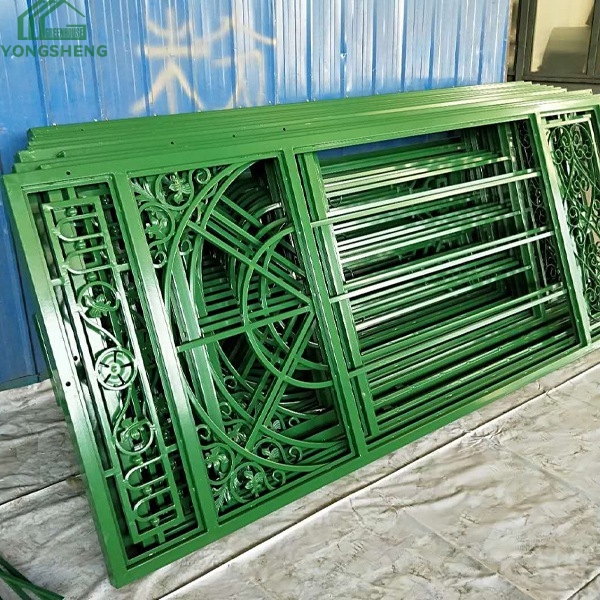 Large Victorian Style Conservatory Greenhouse